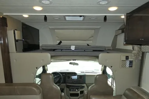 Rock’s Thor Motor Coach Quantum Class C