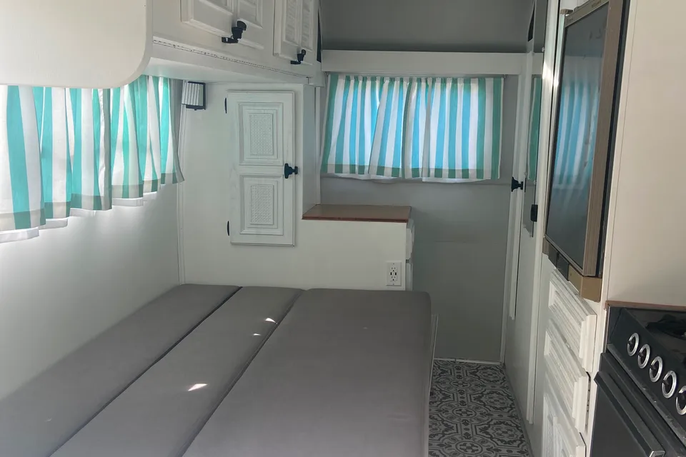 Vintage Boler 1700 Travel Trailer