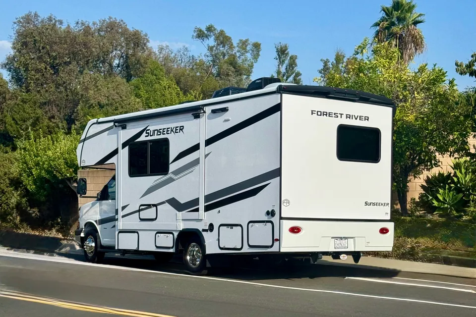 ✨Brand New 2026 ✨The Easy Escape – Sunseeker 🚐🌄🌲
