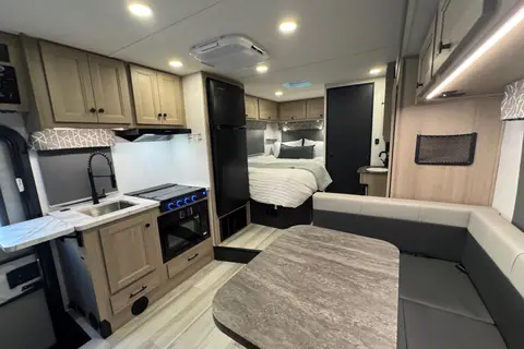 ✨Brand New 2026 ✨The Easy Escape – Sunseeker 🚐🌄🌲