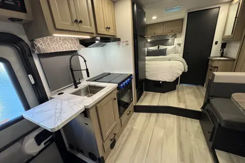 ✨Brand New 2026 ✨The Easy Escape – Sunseeker 🚐🌄🌲