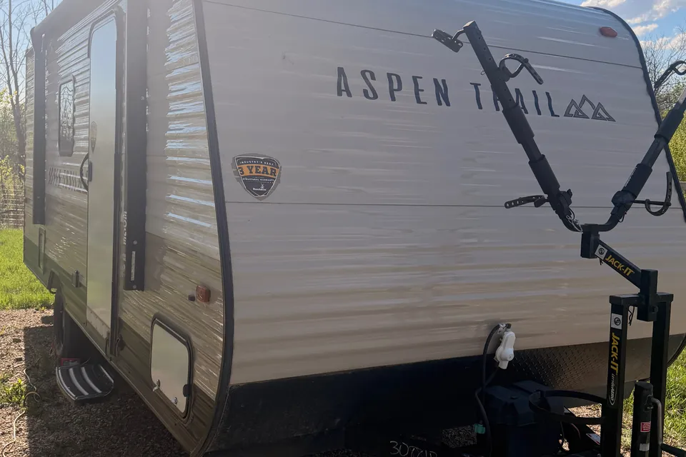Ryan's Dutchmen Aspen 1950 BH Travel Trailer
