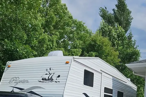 Natalie's Pilgrim International 267bh Fifth Wheel