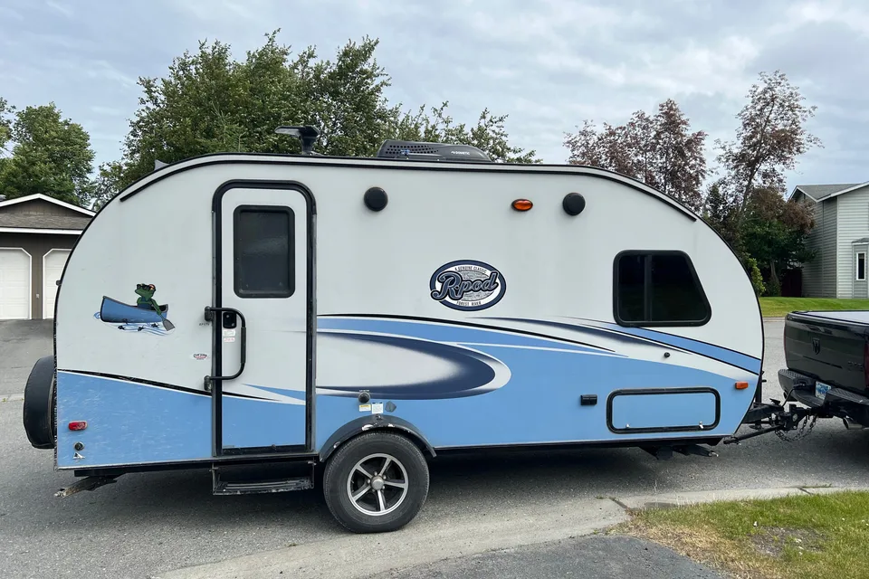 Sarah's Forest River R Pod 179 Travel Trailer
