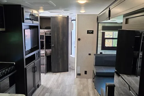 James' Jayco 24BH Travel Trailer