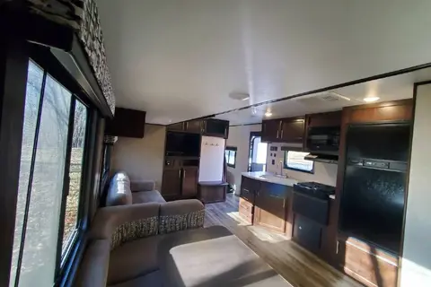 Need Space? Sleeps up to 9 and an outdoor kitchen!