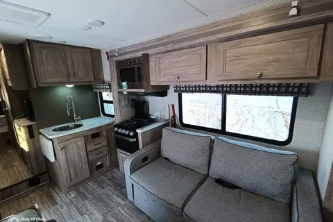 Forest River 3250 DSLE - Classe C