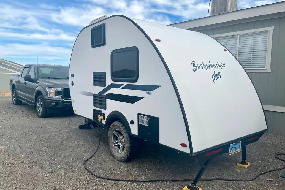 Bro’s Braxton Creek Bushwhacker Plus Travel Trailer