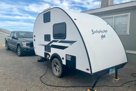 Bro’s Braxton Creek Bushwhacker Plus Travel Trailer