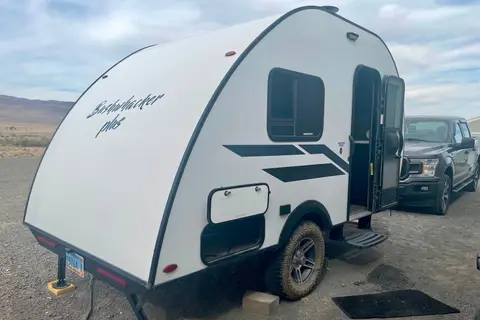 Bro’s Braxton Creek Bushwhacker Plus Travel Trailer