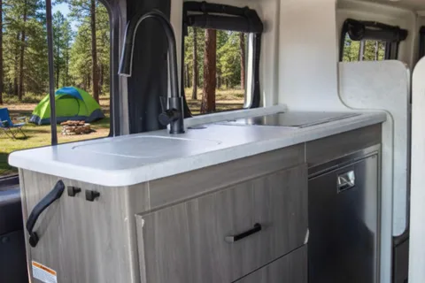 B01 - Thor Twist Van - The RV Rental Factory