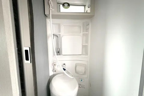 B01 - Thor Twist Van - The RV Rental Factory