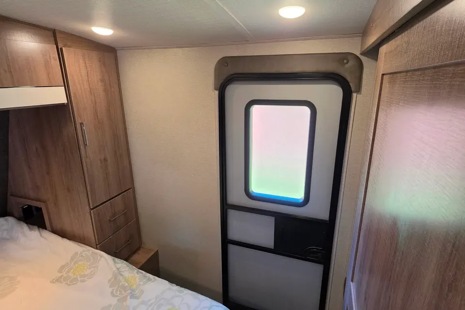 Stunning Grand Design Imagine 2800BH