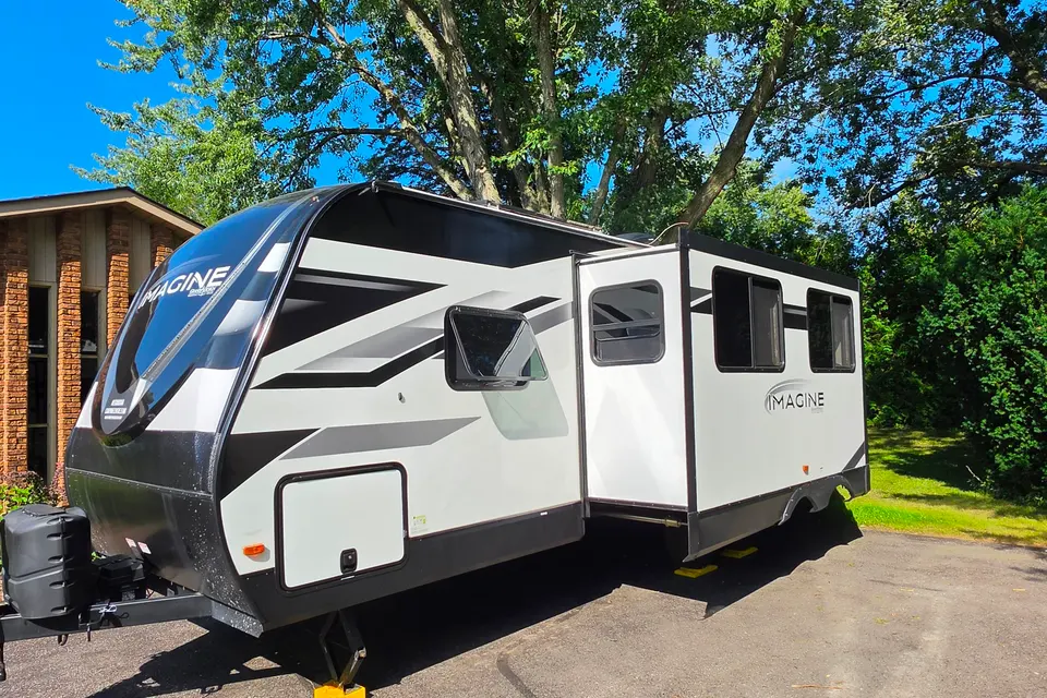 Stunning Grand Design Imagine 2800BH