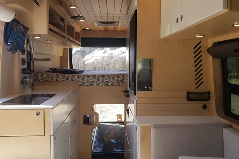 Le ChezNouk - RAM Promaster 20'