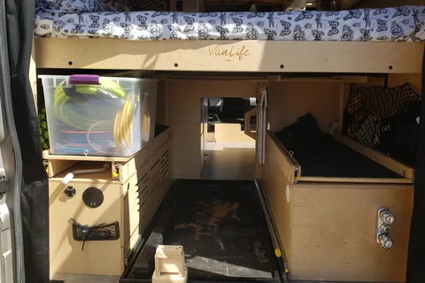 Le ChezNouk - RAM Promaster 20'