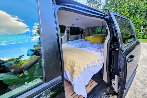 Salty Vibes « Escapade d'Automne : Grand Caravan Minimaliste & Épurée – Dispo Immédiate »