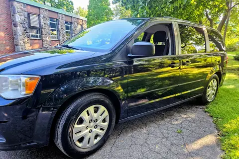 Salty Vibes « Escapade d'Automne : Grand Caravan Minimaliste & Épurée – Dispo Immédiate »