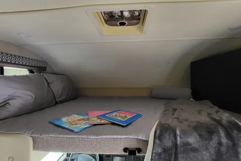 RV Trippin - "Penny" - Thor Freedom Elite