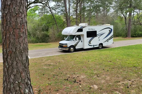 RV Trippin - "Penny" - Thor Freedom Elite