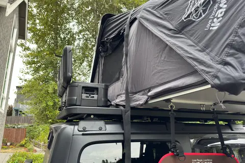 Jeep Wrangler Rubicon with iKamper RTT
