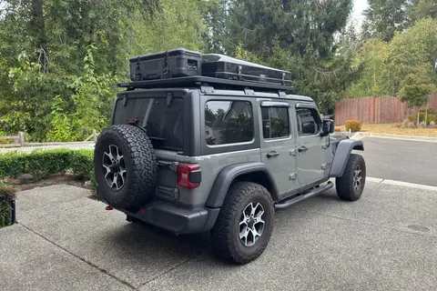 Jeep Wrangler Rubicon with iKamper RTT