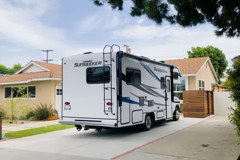 Solar-Powered, Pet Friendly, Ready-to-Go Sunshine Daydream 