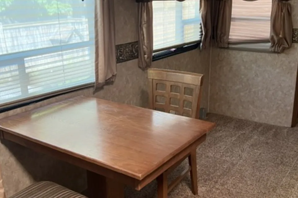 Bill's Crossroads Cruiser Fifth Wheel