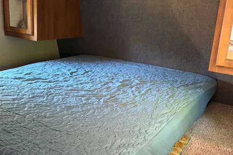 Jessica's 26’ Springdale Travel Trailer with double bunker