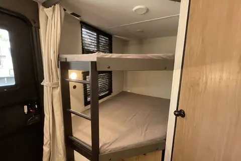 2025 Campsite Reserve Forest River 23lmr Travel Trailer