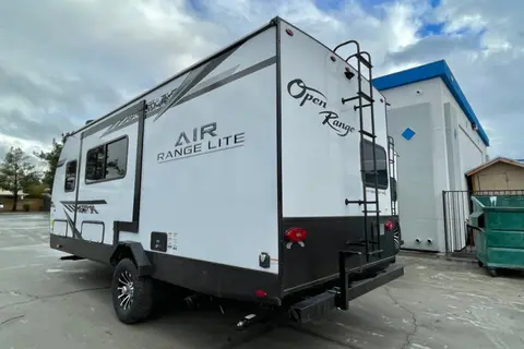 Highland Ridge RV OPEN RANGE LITE AIR 19MBH Travel Trailer