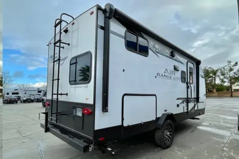 Highland Ridge RV OPEN RANGE LITE AIR 19MBH Travel Trailer