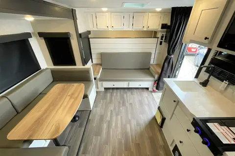Highland Ridge RV OPEN RANGE LITE AIR 19MBH Travel Trailer