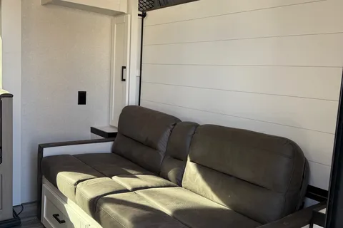 Christy's Jayco 197MBW  SLX Baja Edition Travel Trailer