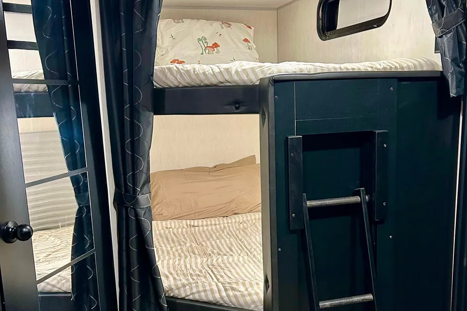 Teresa's Forest River Cherokee Black Label Travel Trailer