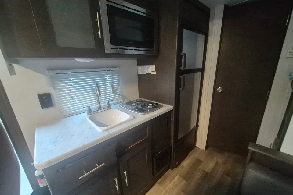Jisung's Forest River T177BH Travel Trailer