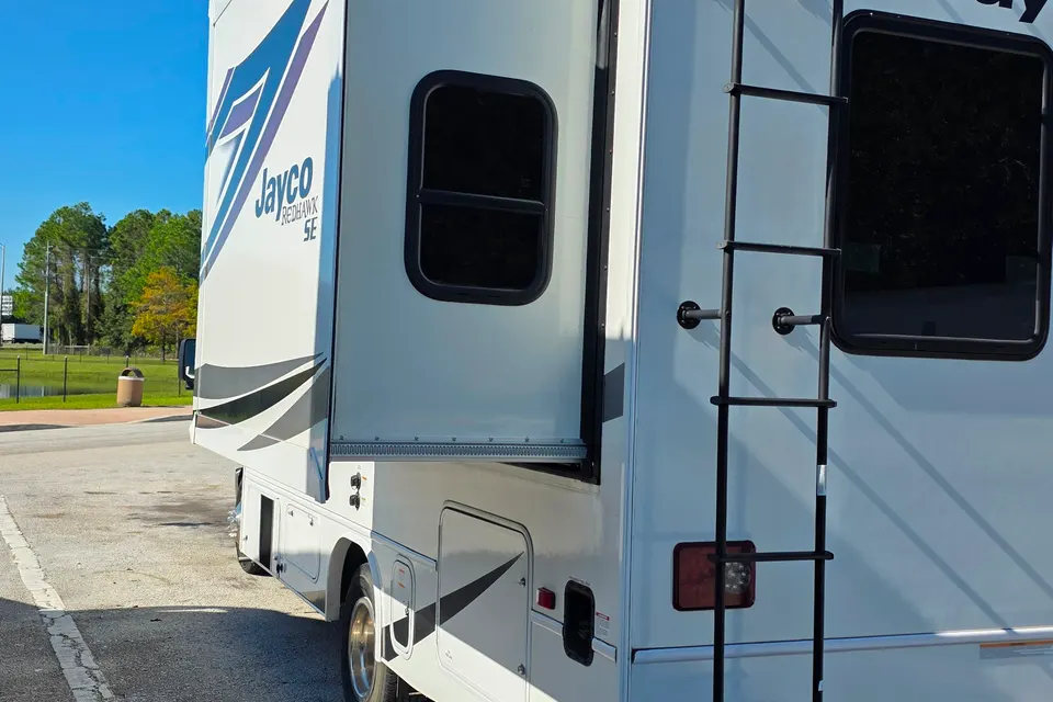 Tooraj's Jayco 22CF Class C