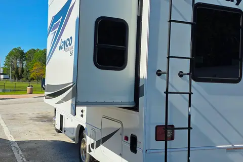 Tooraj's Jayco 22CF Class C