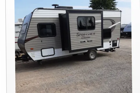 Steven's Sportsman Kz Travel Trailer