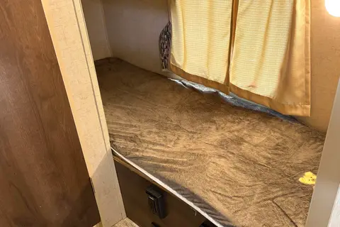 Steven's Sportsman Kz Travel Trailer