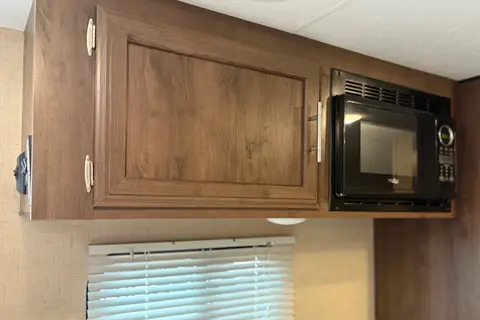 Steven's Sportsman Kz Travel Trailer