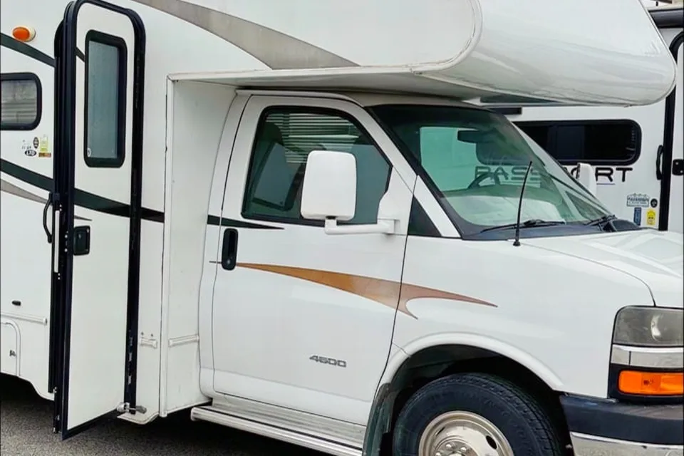 Francis's Coachmen Freelancer 21 Qb Class C