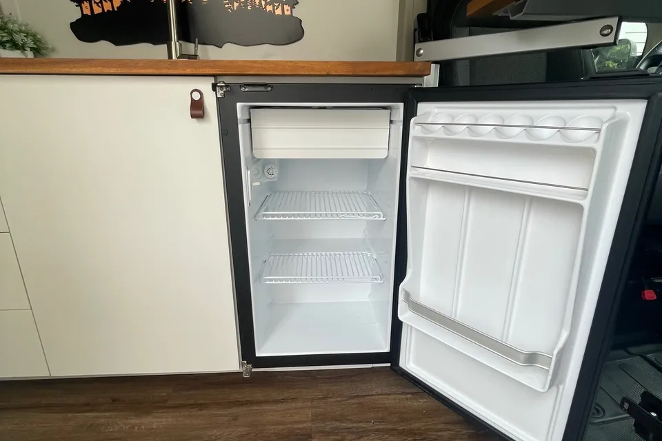 Greg's Ram Promaster 2500  Class B