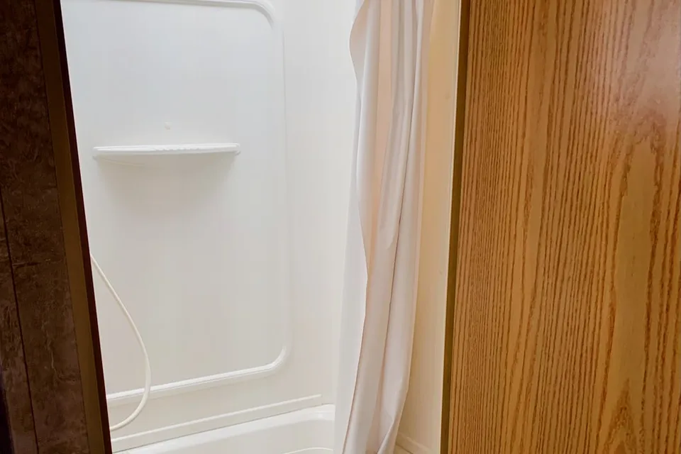 RV for Rent – Your Home on Wheels!