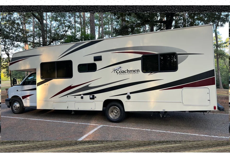 RV Trippin - "Clyde" Coachmen Freelander 27QB