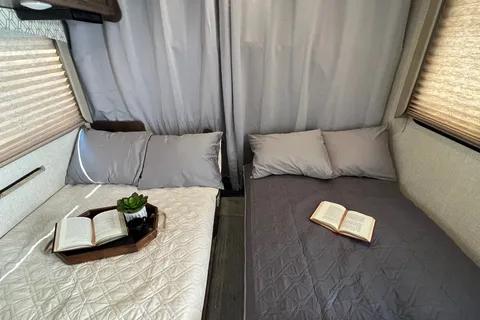 RV Trippin - "Clyde" Coachmen Freelander 27QB