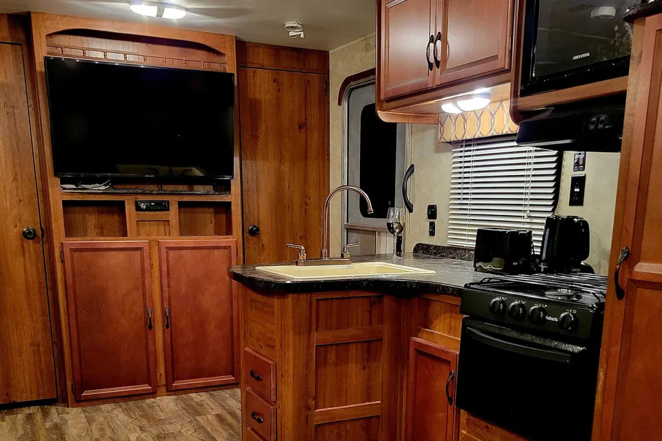Ryan's Gulf Stream Kingsport Travel Trailer