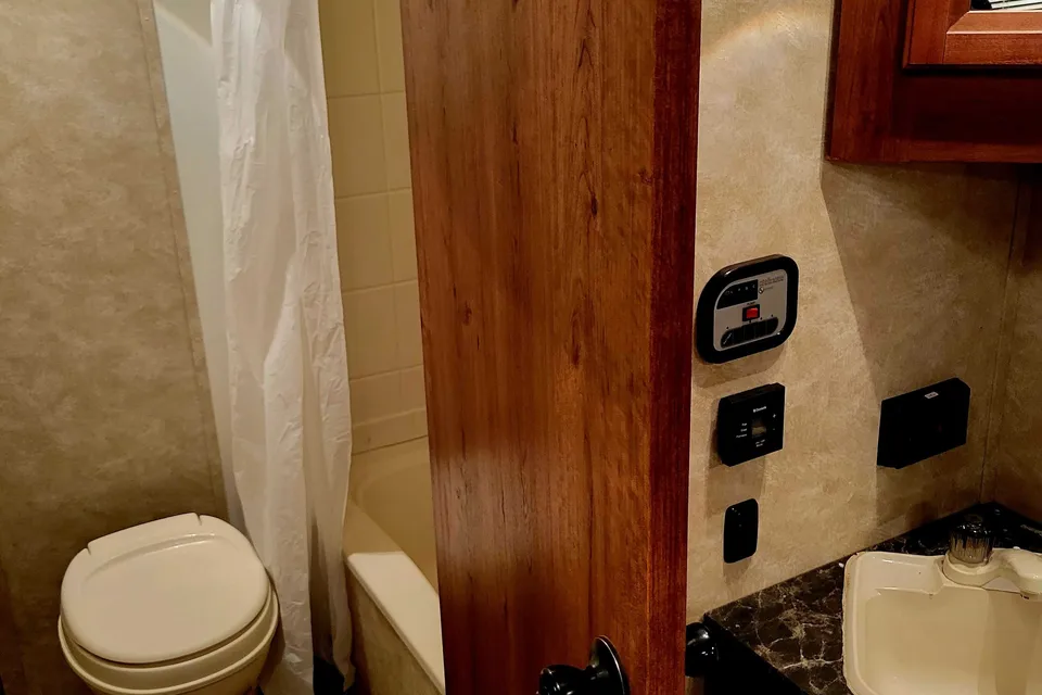 Ryan's Gulf Stream Kingsport Travel Trailer