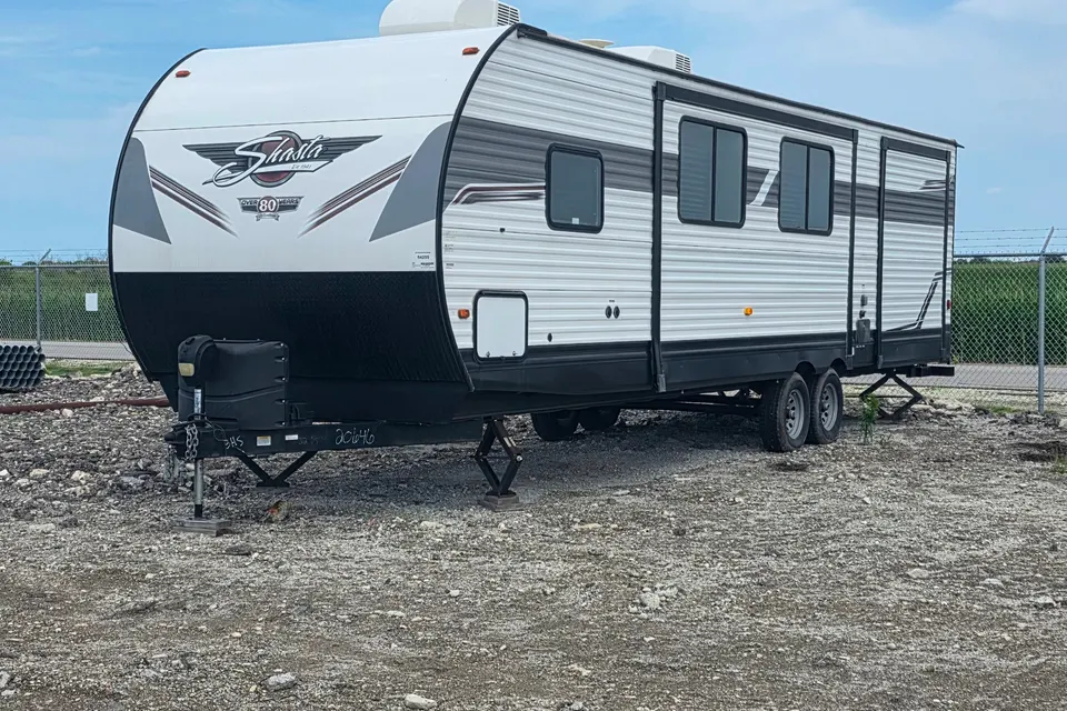 Kris's Family friendly travel trailer