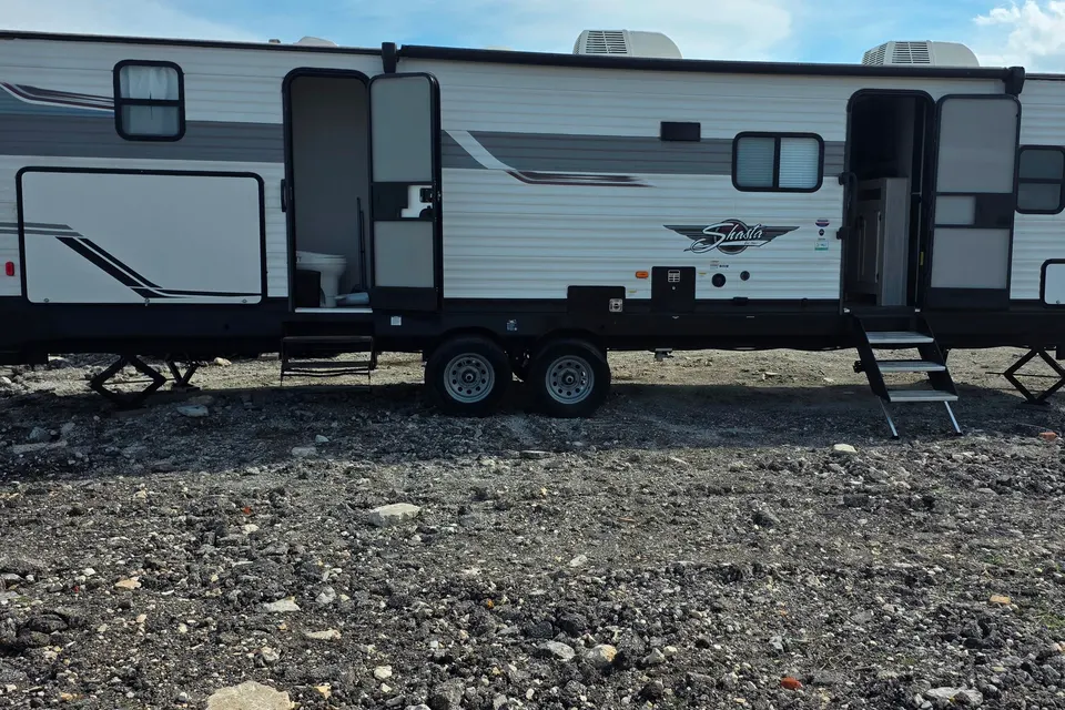 Kris's Family friendly travel trailer
